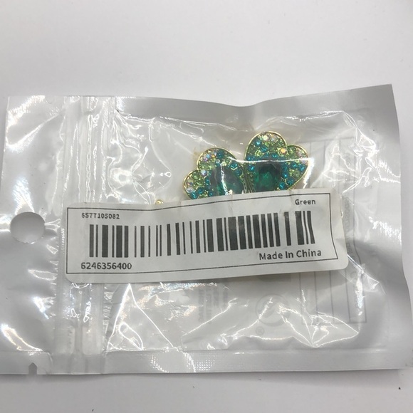 3/$25 Four Leaf Clover St. Patrick’s Day Pin Brooch Unisex - Picture 6 of 10